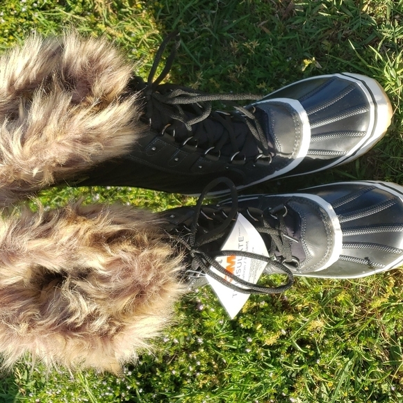 portland Shoes - Portland tall boots with faux fur women's size 9 Cairo black NWT